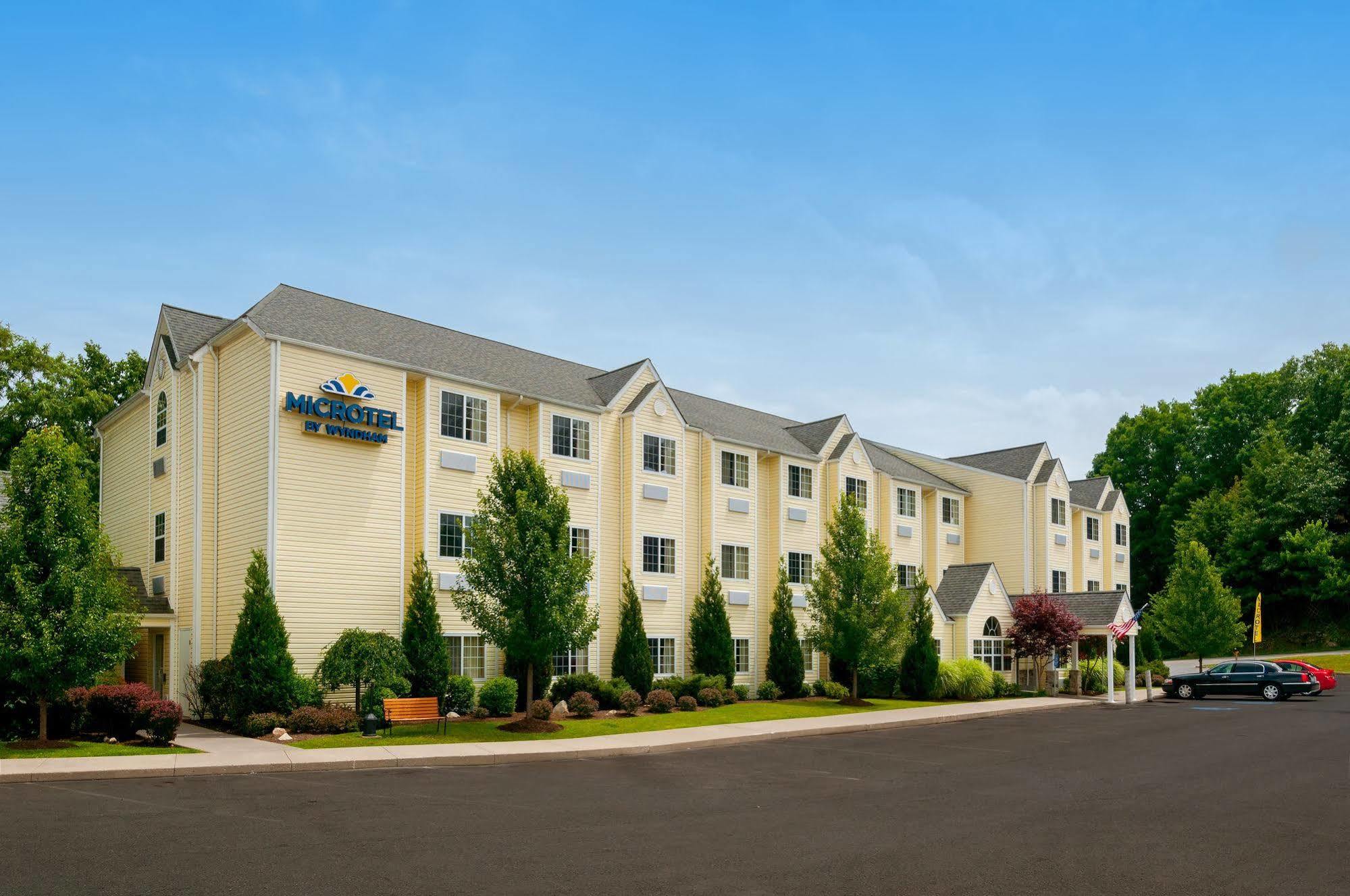 Microtel Inn & Suites Beckley East Zewnętrze zdjęcie